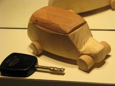 PINE_CAR_1.jpg
