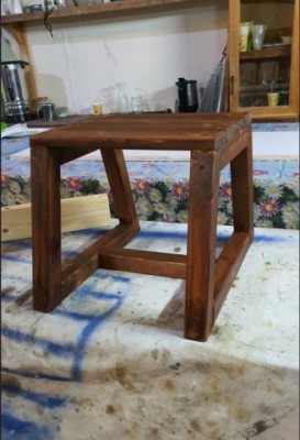 stool.jpg