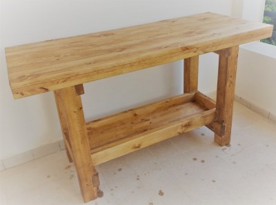 bench1.jpg