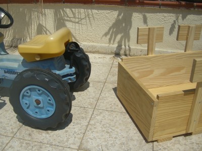 tractor.JPG